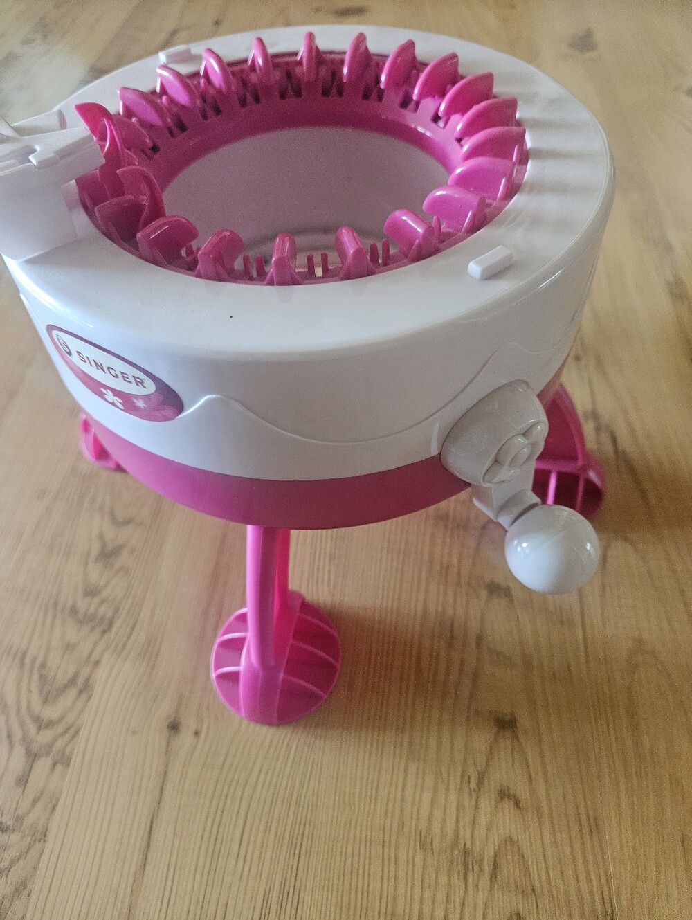 Singer Children's Knitting Machine - Picture 4 of 6
